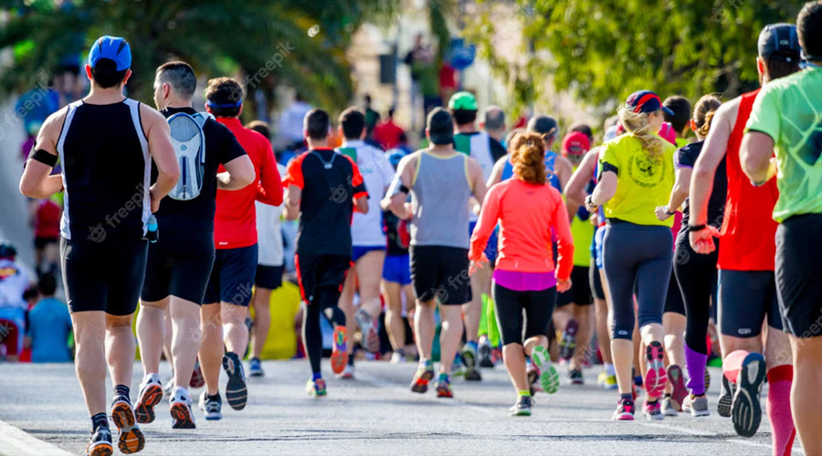 4 Ways to Look Cool in Glasses